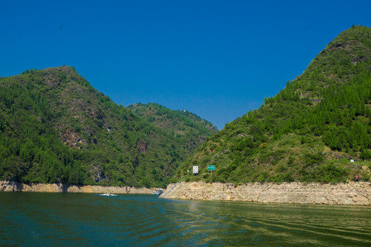 高峡平湖