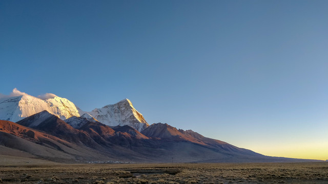 壮美的雪山