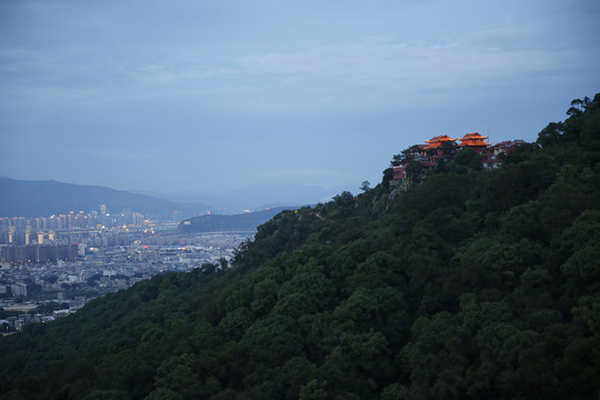 高盖山寺庙