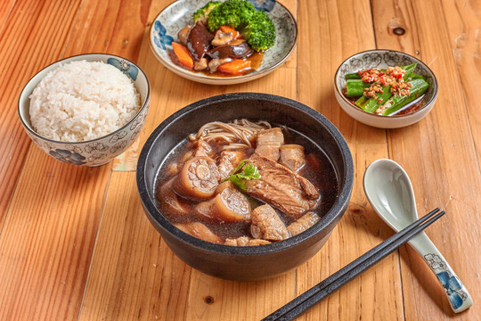 肉骨茶饭套餐