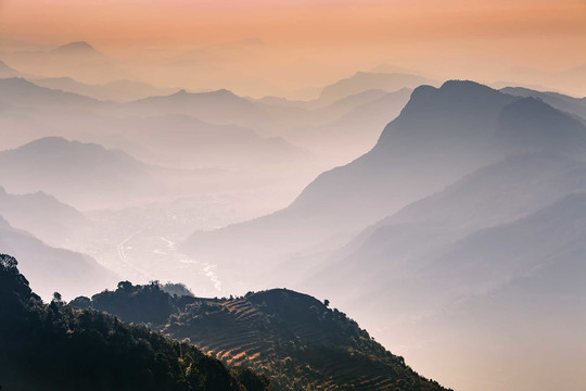 万重山