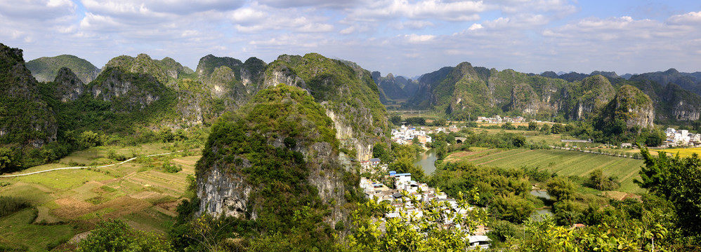 广西上林县三里洋渡乡村风光秋景