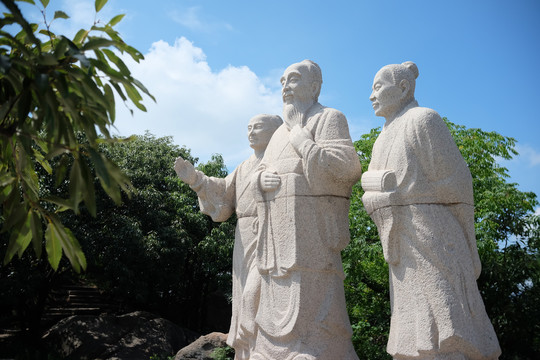 连云港孔望山孔子石像