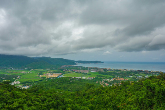 亚龙湾热带天堂森林公园