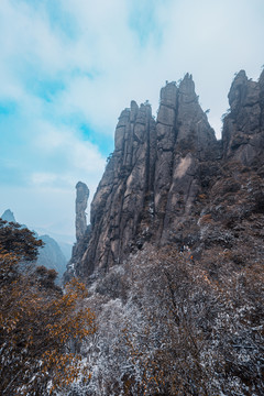 三清山巨石石壁