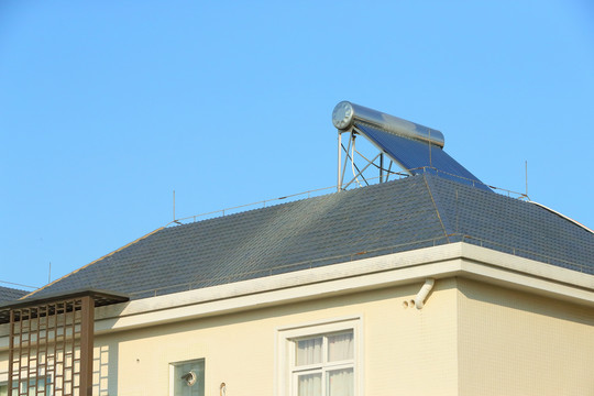 屋顶太阳能热水器