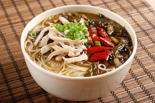 酸菜肉絲面