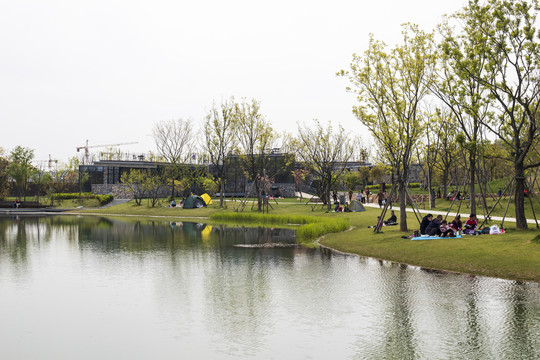 南京汤山矿坑公园