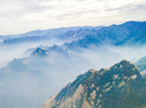 高山