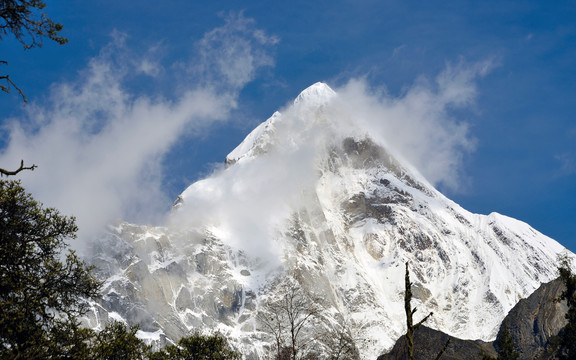 四姑娘山