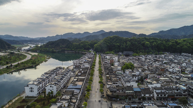 航拍婺源江湾村