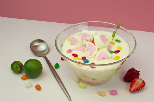 酸奶甜品冰粉