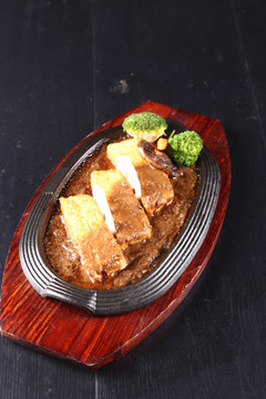 肉汁铁板煎豆腐