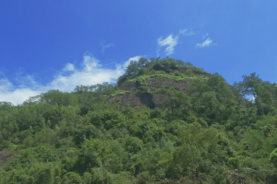 雄浑大山