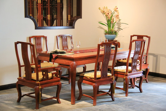 餐厅红木家具餐桌