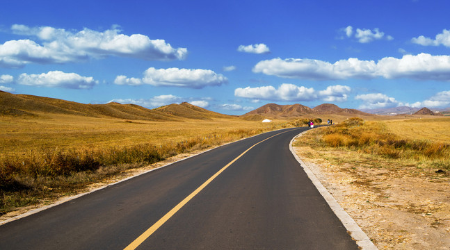 草原公路风景