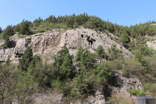 龙门东山远眺