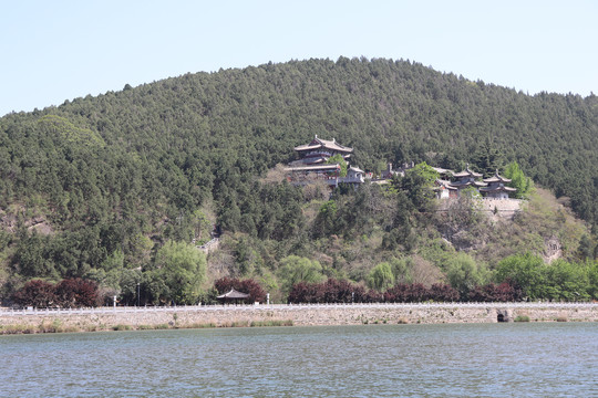 伊水风景龙门山