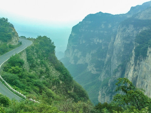 云台山茱萸峰