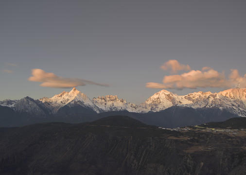 日照梅里雪山