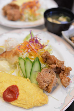 炸鸡蛋卷饭特写