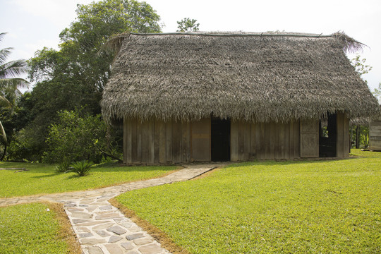 小屋的外面