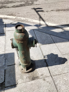 绿色消防栓
