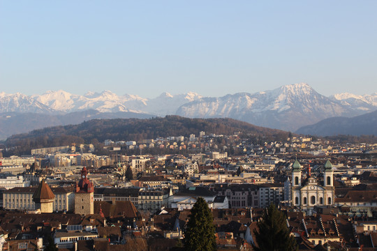 瑞士卢森的高角度景观