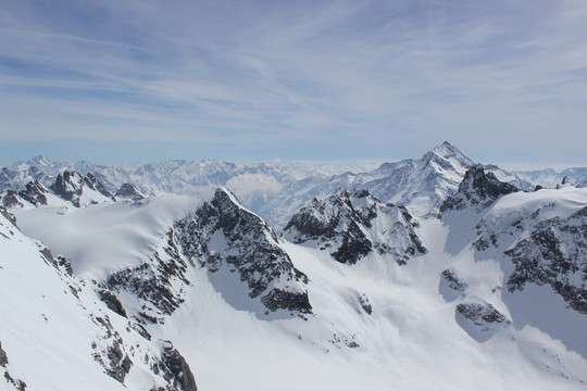 蒂特里斯山