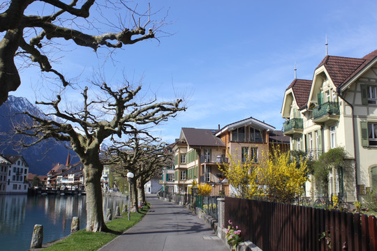 因特拉肯和平风景区