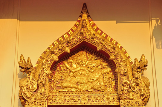 泰国窗户雕饰