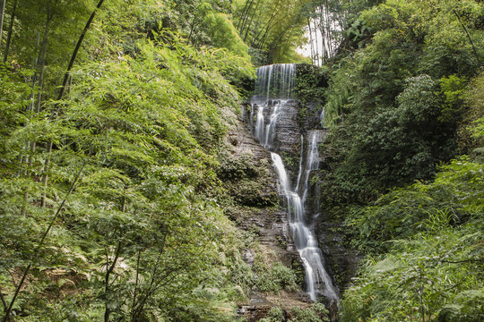 宜宾僰王山溪流瀑布