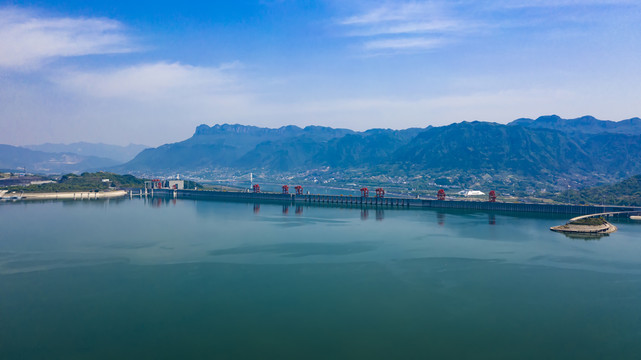 三峡大坝