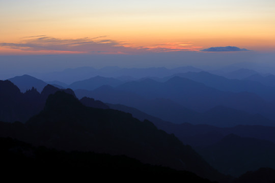 黄山夕照