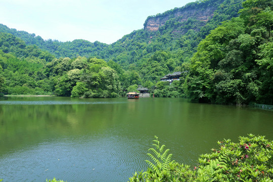 青城山