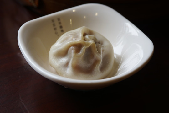 小籠湯包