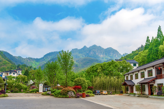 杭州建德大慈岩江南悬空寺景区