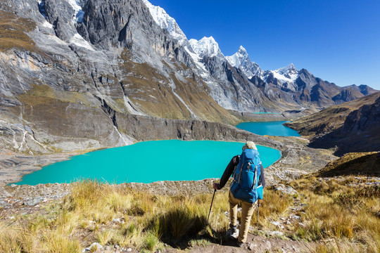 科迪莱拉山脉徒步旅行场景