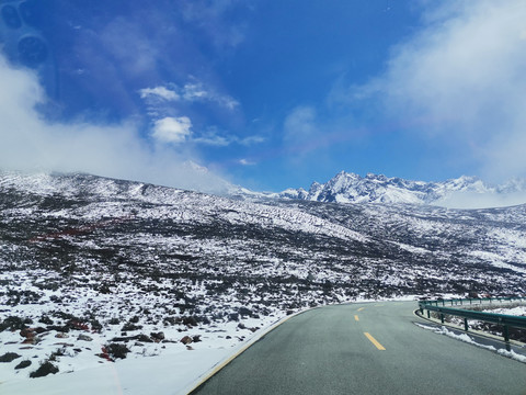 雪山