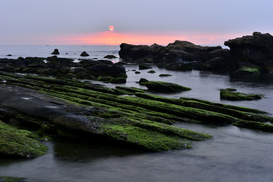 台湾新台北市日出海岸风景照