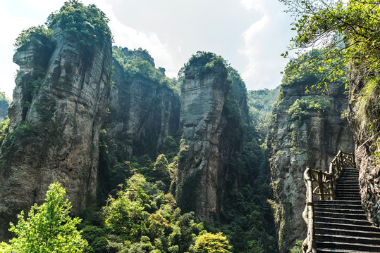 雁荡山灵岩风光