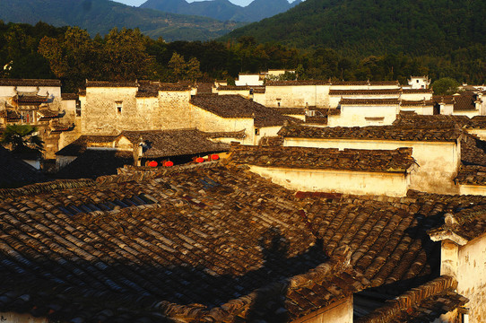 安徽黄山宏村夕阳徽派古建筑