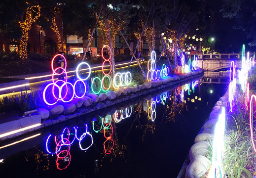 台湾街头夜景