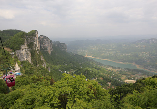 湖北建始黄鹤峰林景区