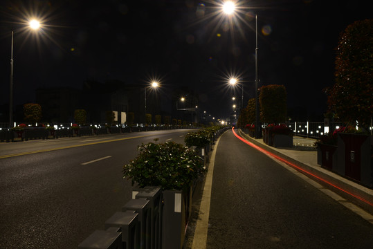 马路夜景