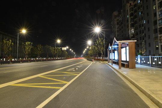 马路夜景