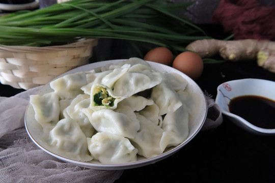 韭菜鸡蛋水饺