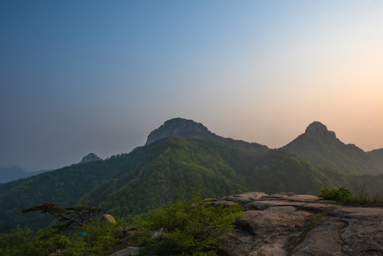 航拍蒙山森林公园00