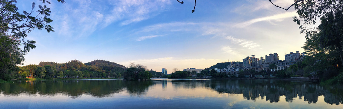 鳄湖暮色高清全景