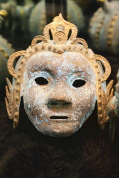 青铜铸造面具